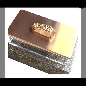 Kendra Scott Rose Gold Acrylic Jewlery Box